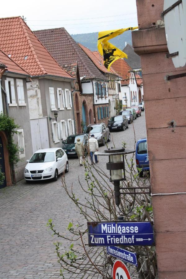 Zum Weinsticher, Weingut Anlag/Nichterlein Rhodt unter Rietburg Eksteriør bilde